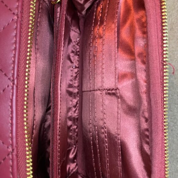 Joy & Iman Red quilted leather Crossbody purse - Picture 9 of 16